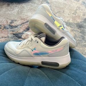 Nike Air Max Motif | White Aura